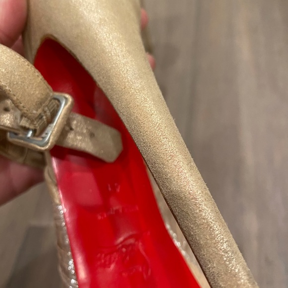 Beautiful beige heals